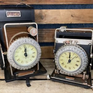 Horloge à poser déco métal appareil photo vintage