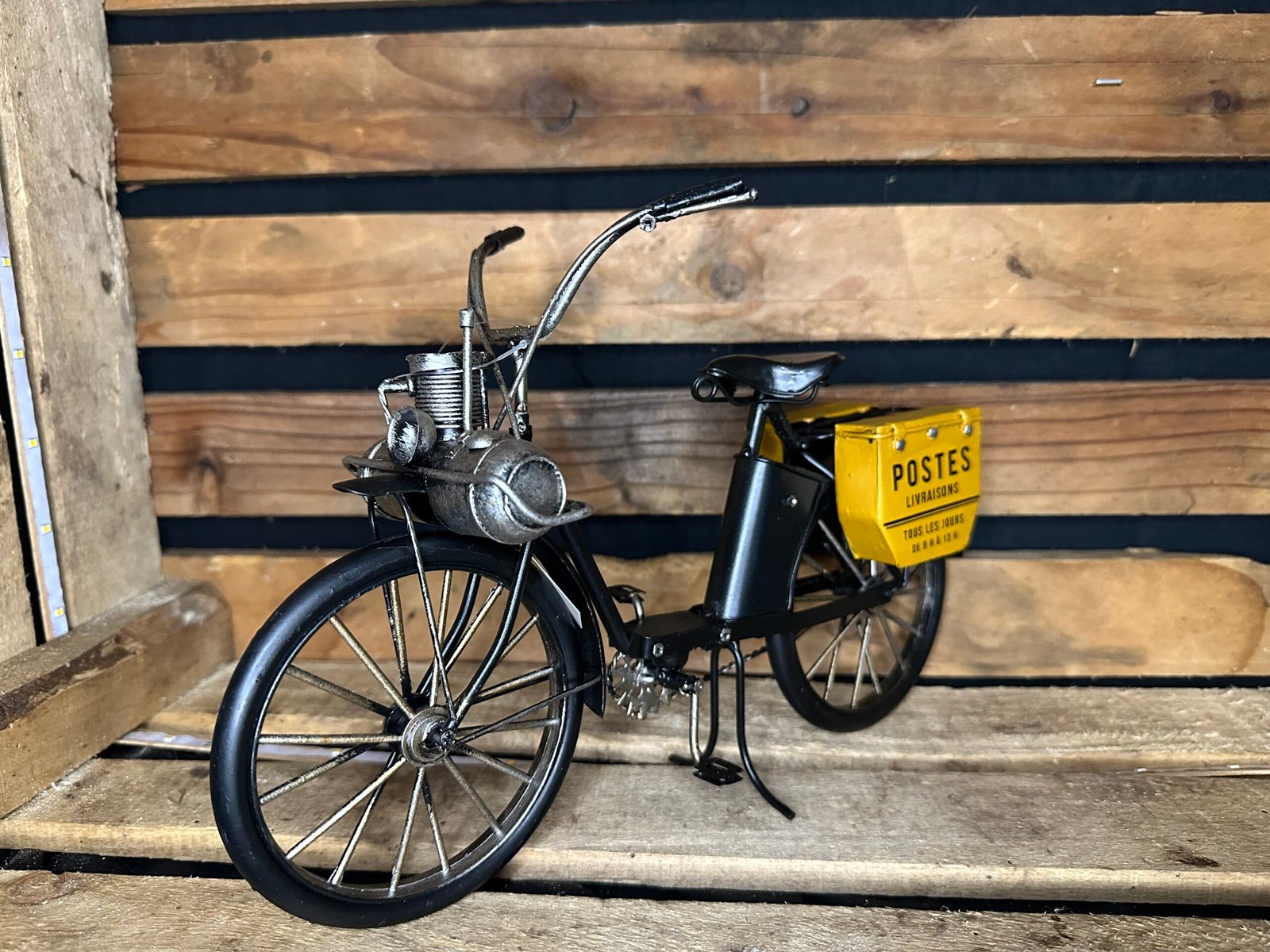 Vélo solex noir du facteur – Image 3