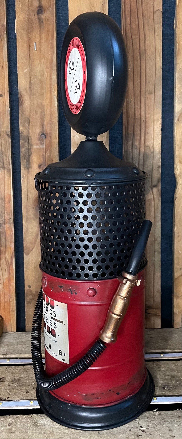 Tirelire pompe a essence vintage – Image 3